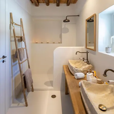 Be By Willow Properties Villa