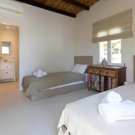 Be By Willow Properties Villa